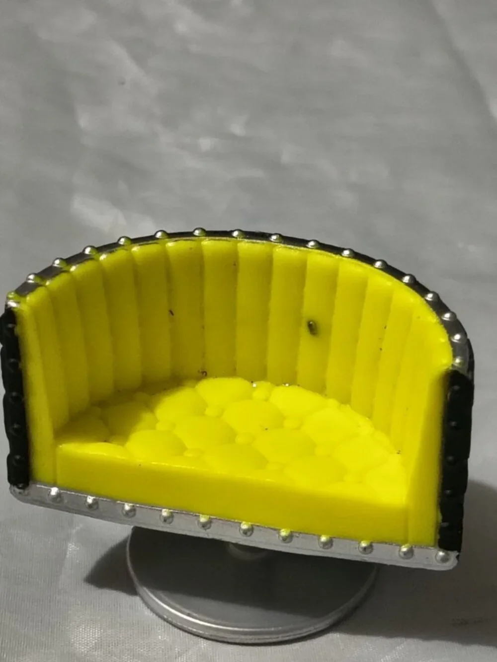 LOL SURPRISE Doll Clubhouse Replacement Chairs Yellow Part piece Accessory